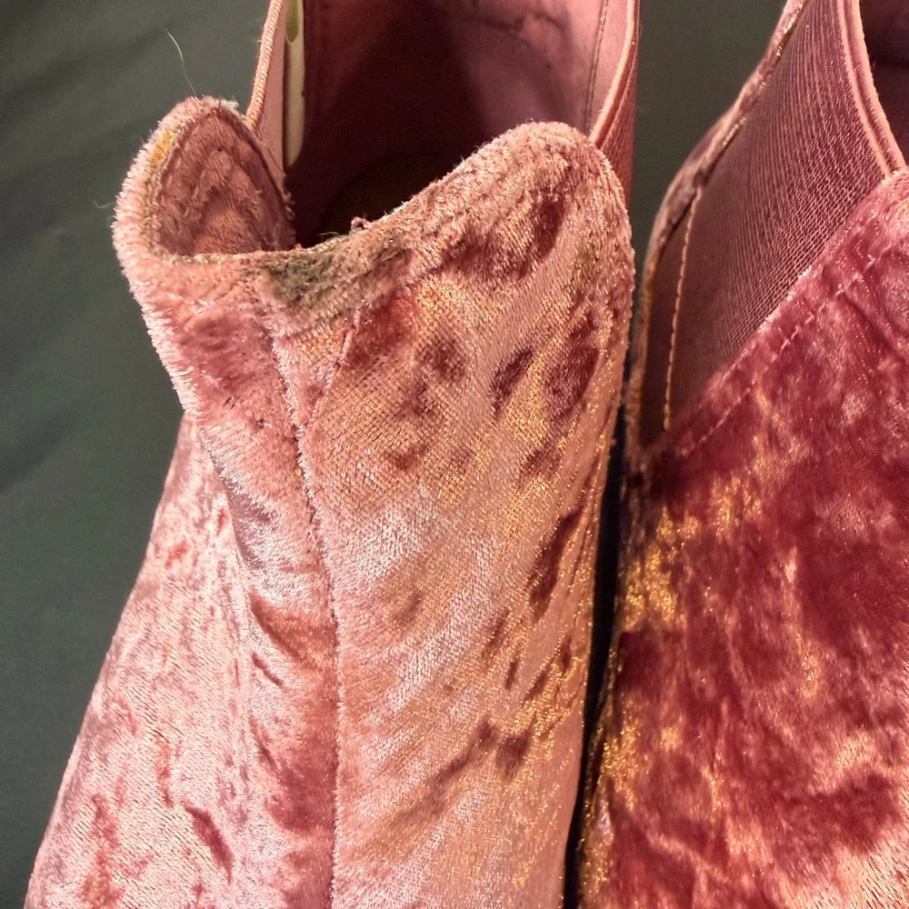 TOMS Pink Velvet Chelsea Ankle Boots Women’s Size 9